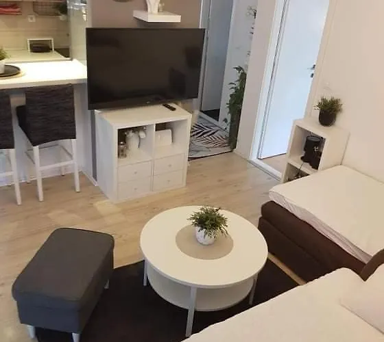 Silvija Appartamento Makarska